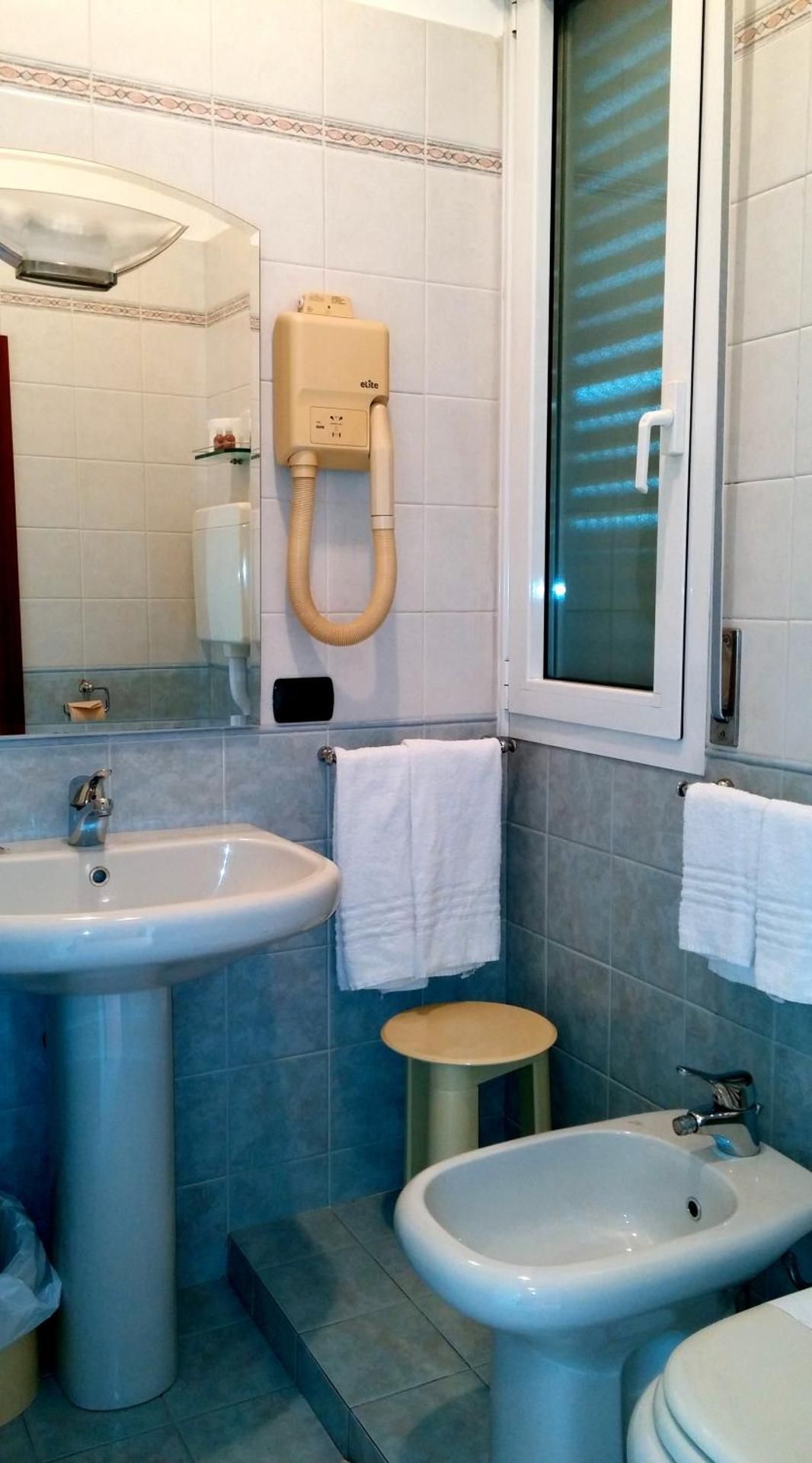 Hotel Aquila Economy Single Room 5