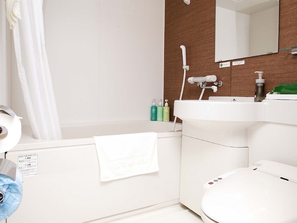 Standard Single Room, Smoking