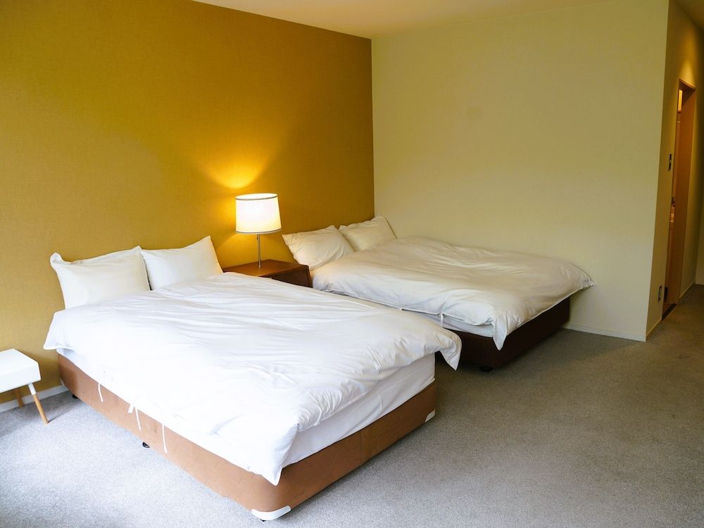 Western Twin Room