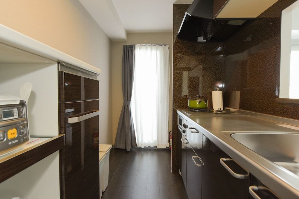 Sun Court Maruyama Garden Hills Suite 11