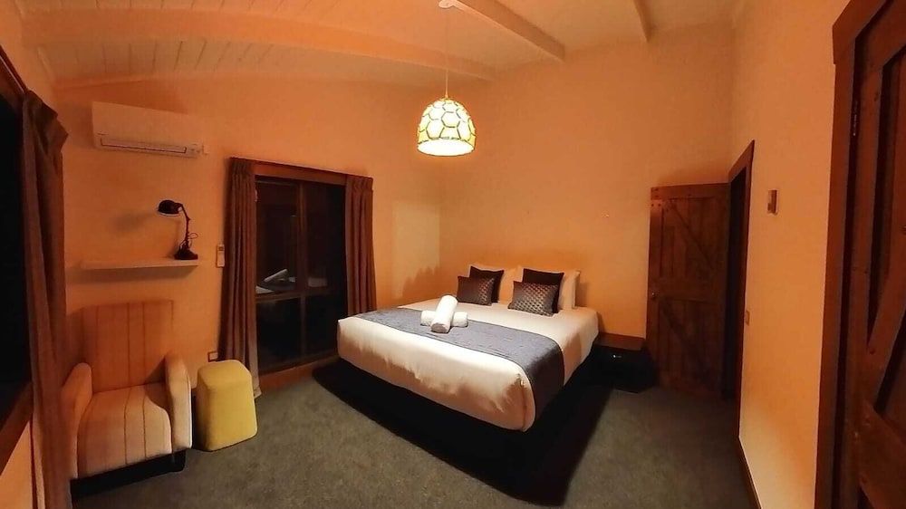 Magnolia Park Family House, 4 Bedrooms, Garden View 2