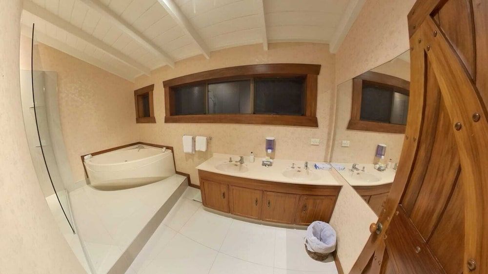 Magnolia Park Family House, 4 Bedrooms, Garden View 7