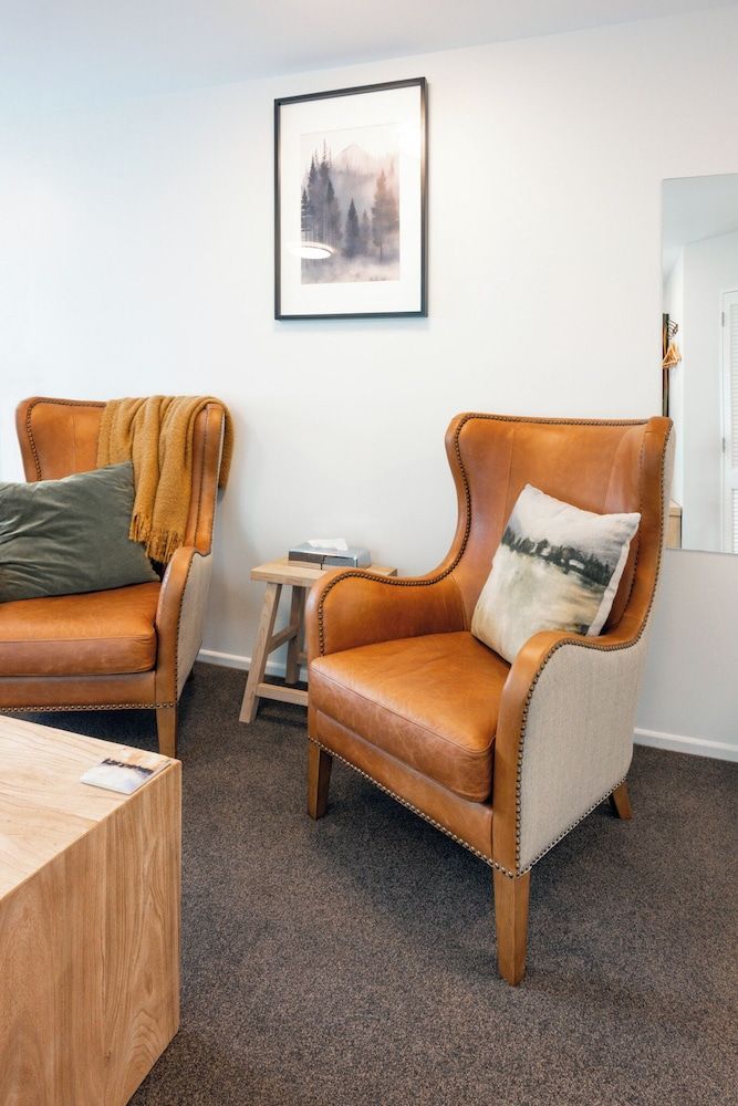 Tussock Peak Lodge Executive Spa Studio 19