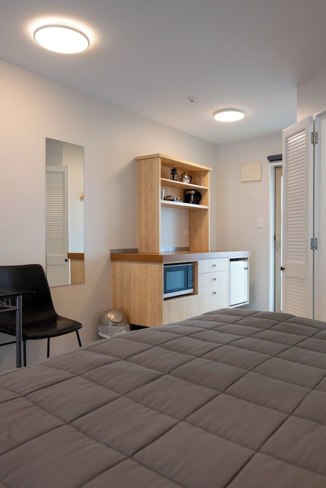 Tussock Peak Lodge Twin Spa Studio 18