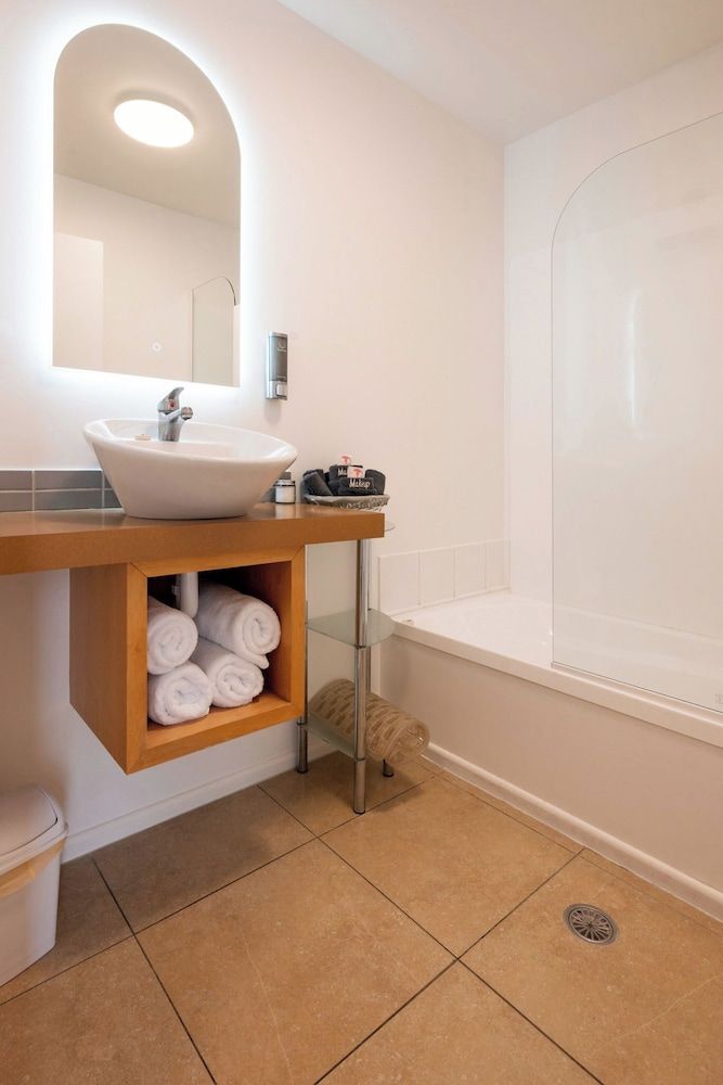 Tussock Peak Lodge Ground Floor Two Bedroom Family Apartment 8