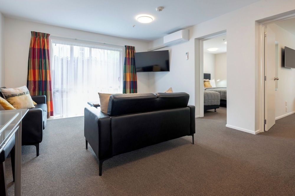 Tussock Peak Lodge Ground Floor Two Bedroom Family Apartment 5