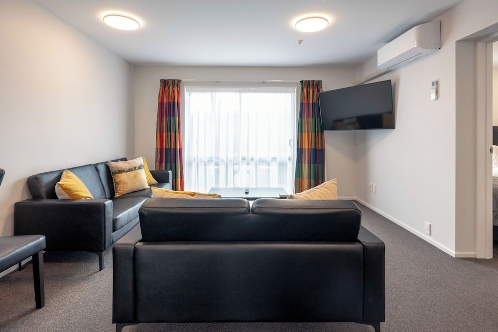 Tussock Peak Lodge Ground Floor Two Bedroom Family Apartment 6