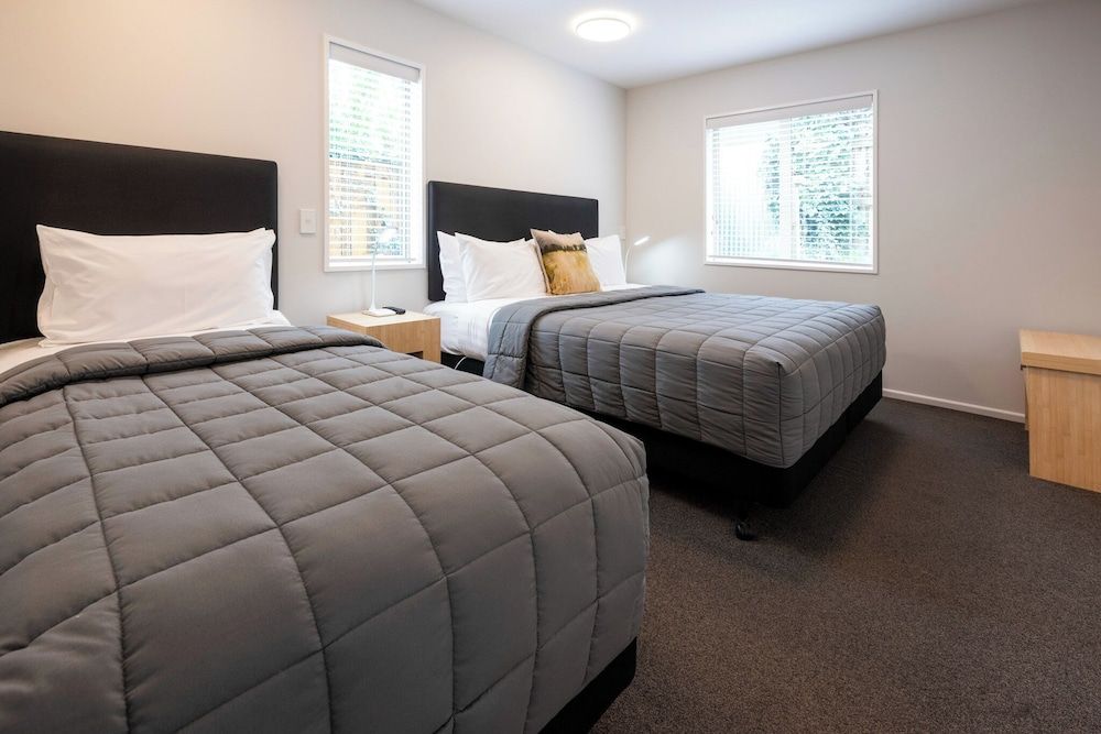 Tussock Peak Lodge Ground Floor Two Bedroom Family Apartment 4