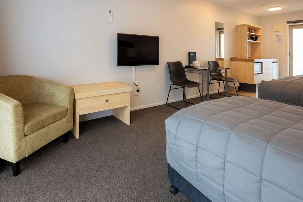 Tussock Peak Lodge Twin Spa Studio 16