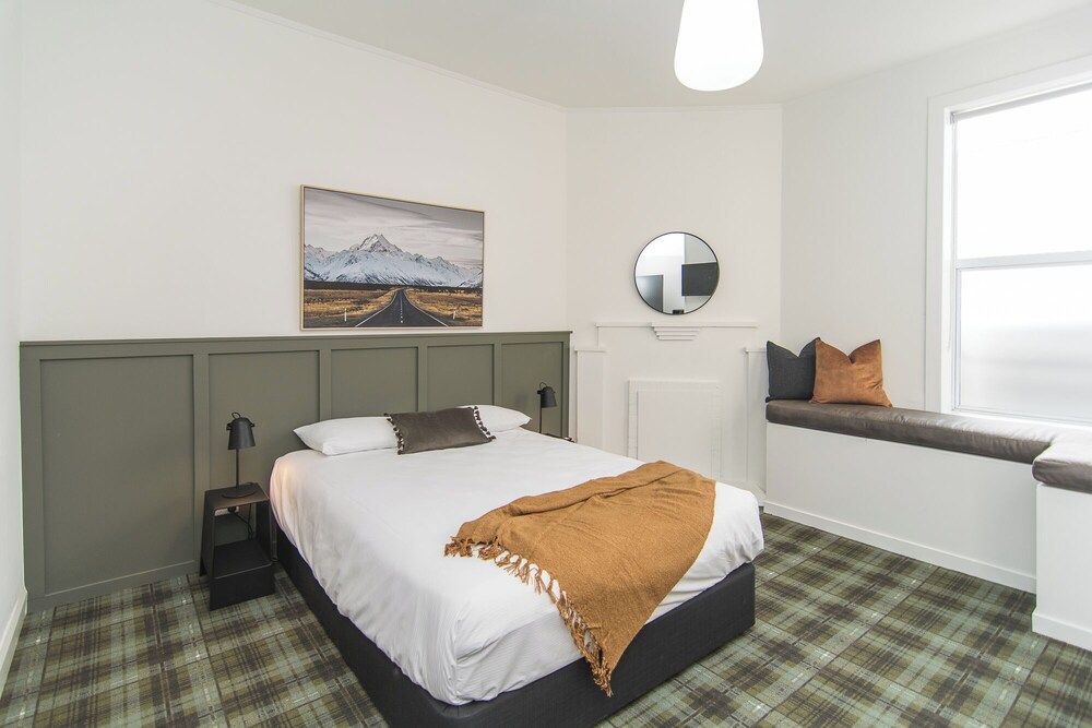 The Fort. Timaru Business Double Room 4