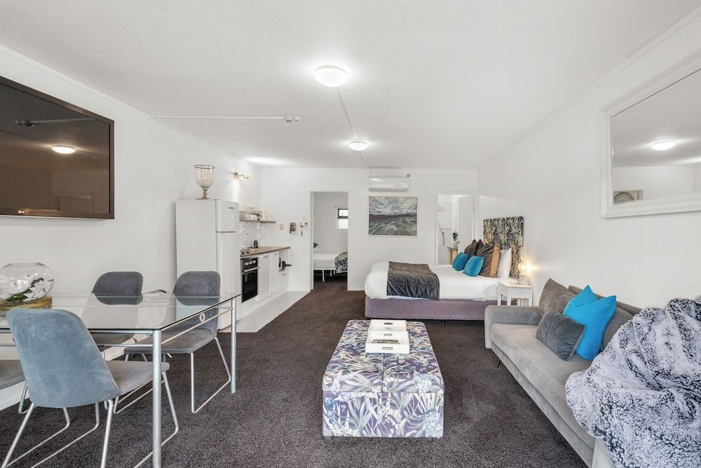 Orewa Beachcomber Family Apartment 11