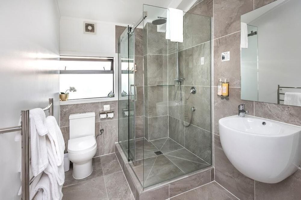 Orewa Beachcomber 2 Bedroom Apartment 7