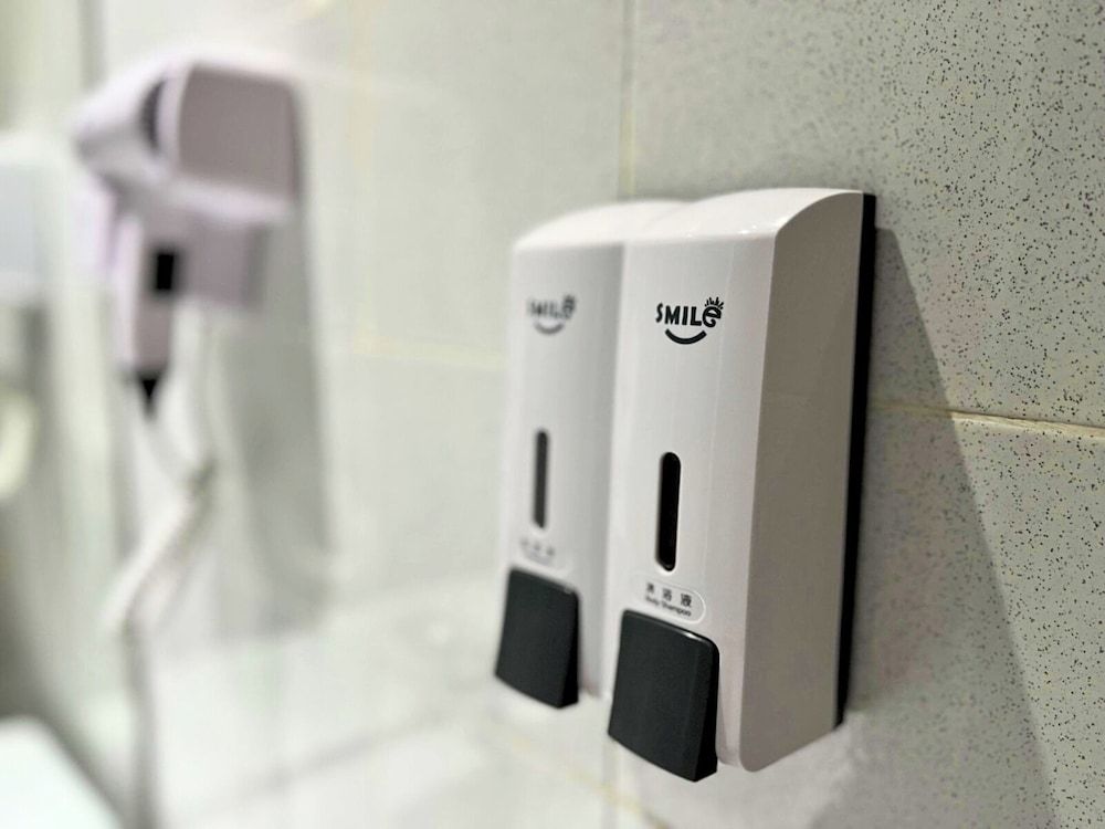 Smile Hotel The Mines Seri Kembangan Family Room, Multiple Beds 3