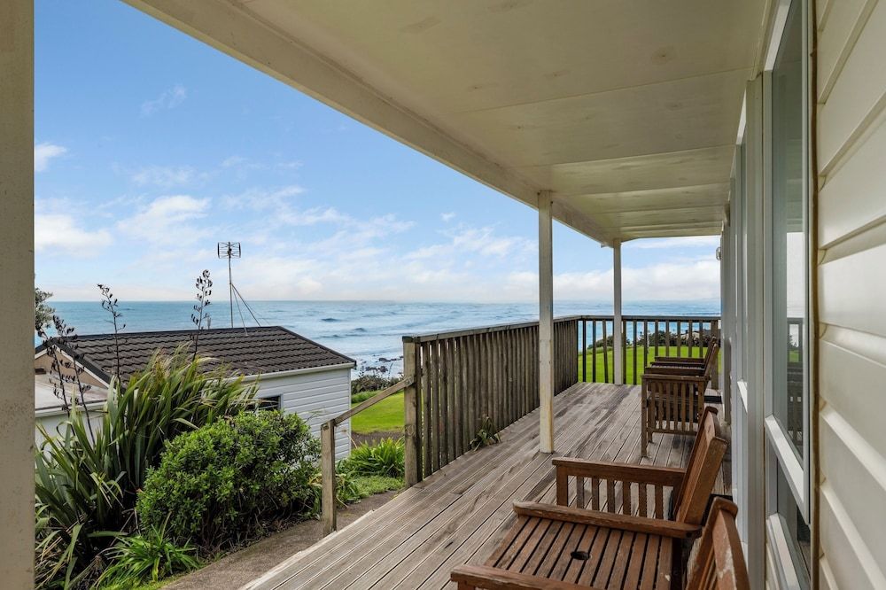 Belt Road Seaside Holiday Park Studio (Self contained) 5