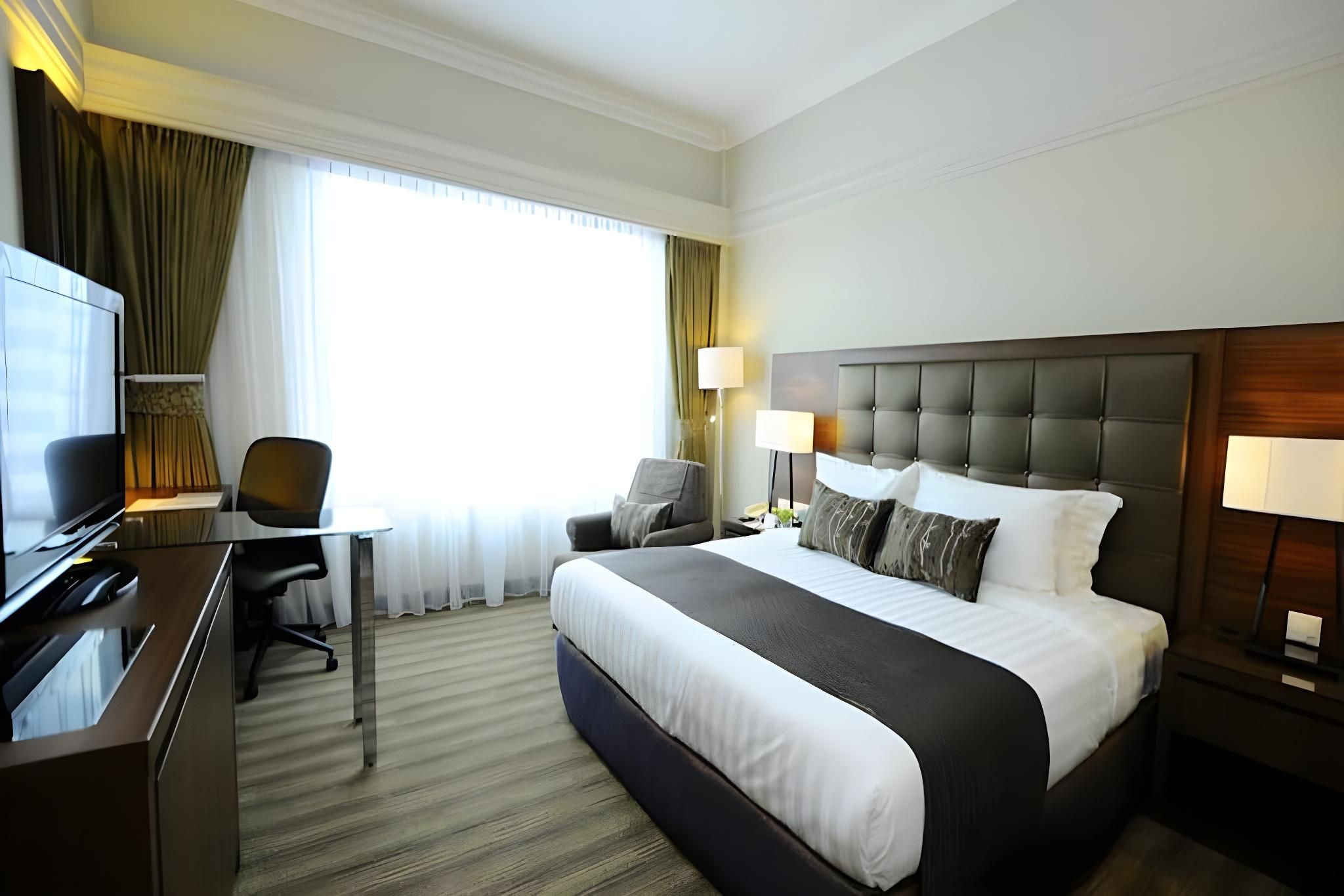 Classic Deluxe King Room
