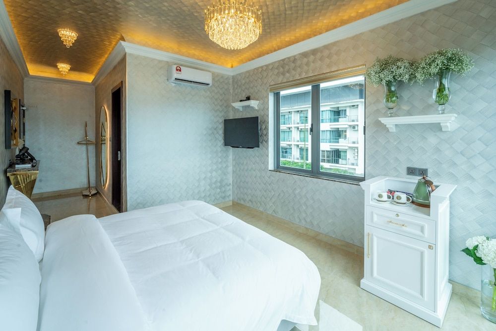 Ritz Residence @ Imago Mall Loft B Deluxe Double Room 4
