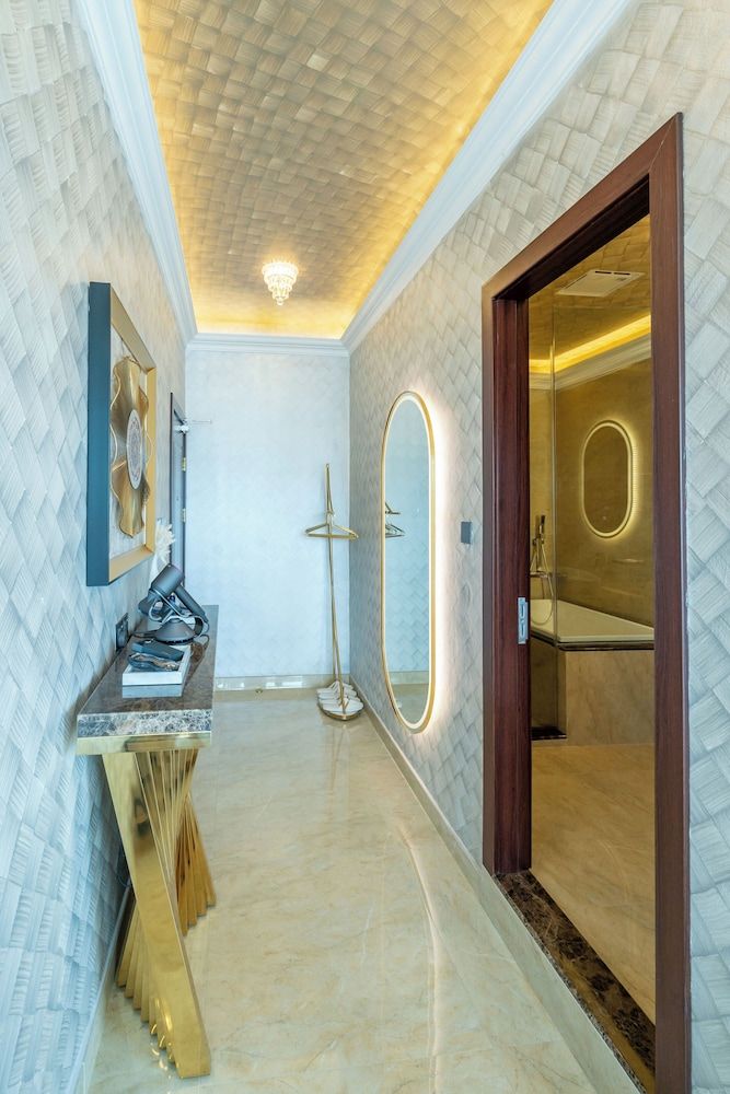 Ritz Residence @ Imago Mall Loft B Deluxe Double Room 9