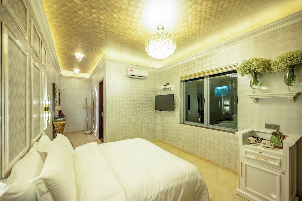 Ritz Residence @ Imago Mall Loft B Deluxe Double Room 16