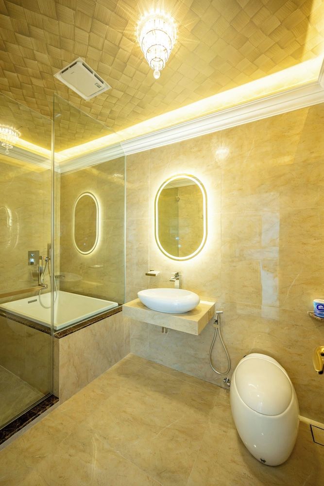 Ritz Residence @ Imago Mall Loft B Deluxe Double Room 12