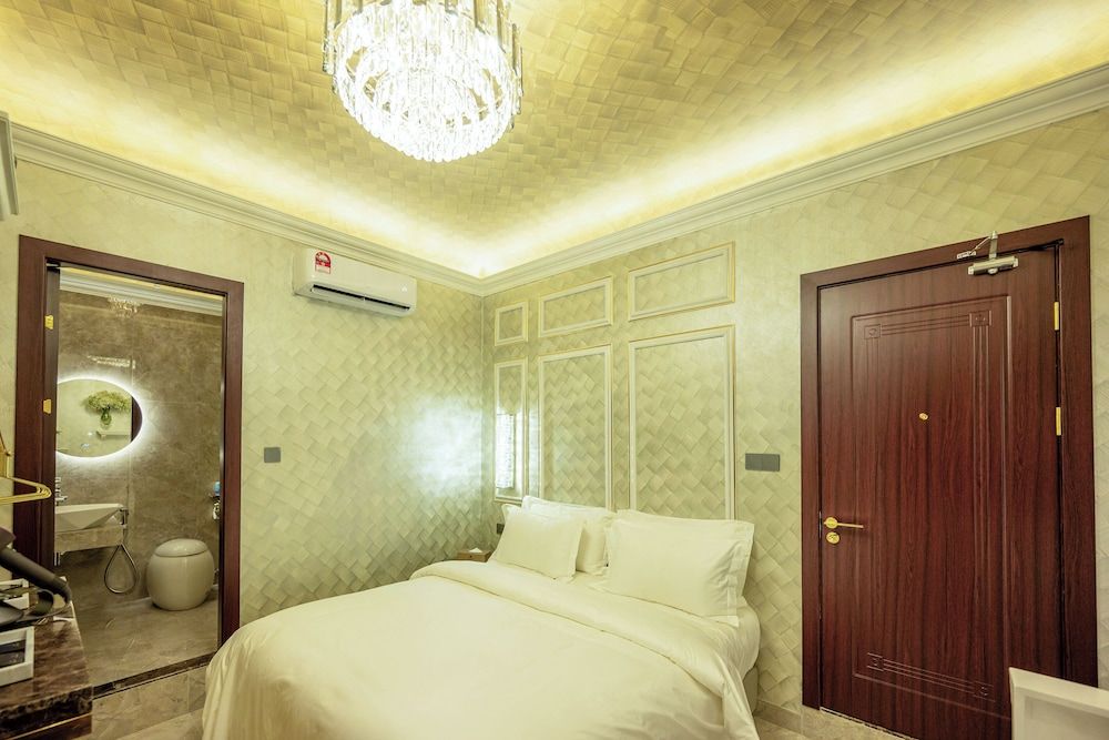 Ritz Residence @ Imago Mall Loft B Standard Double Room 3