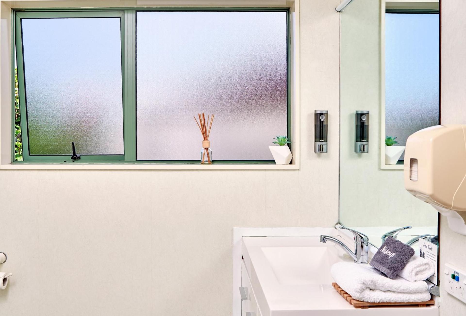 Barringtons Motor Lodge Double or Twin Studio 3