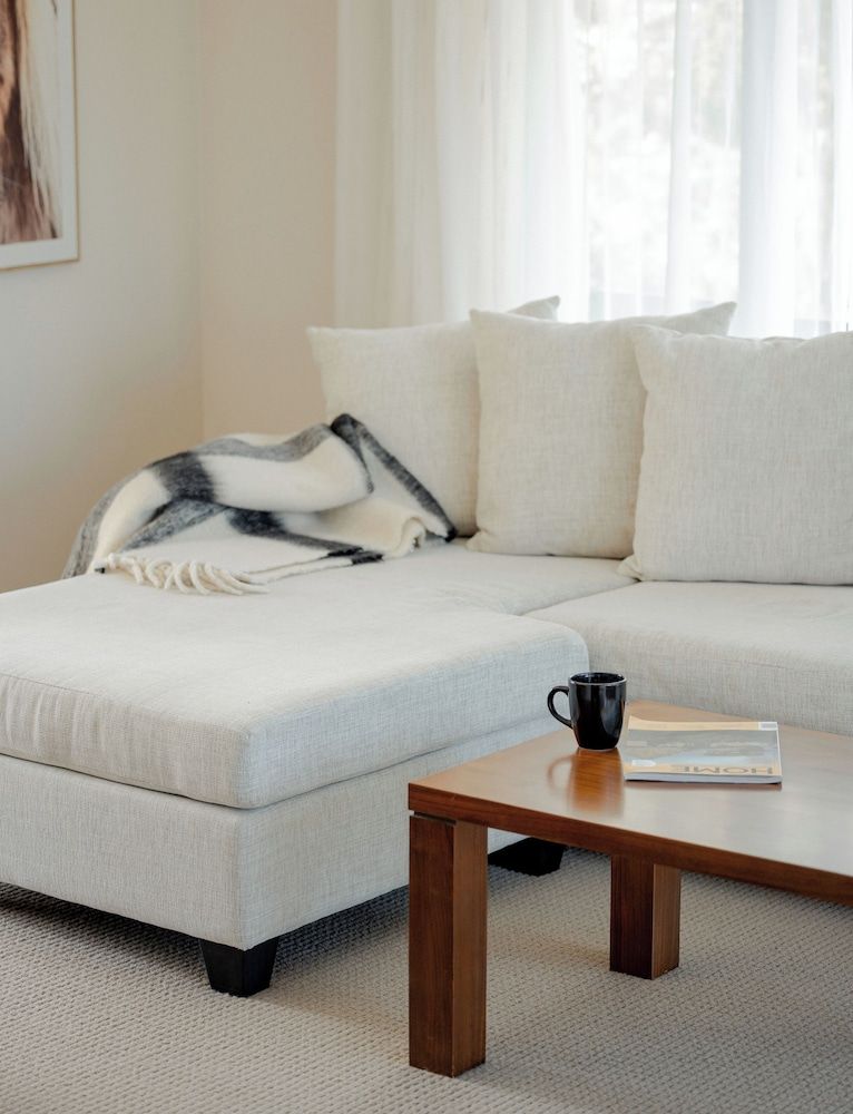 Premium Luxury Villa - Two Single Beds + Sofa