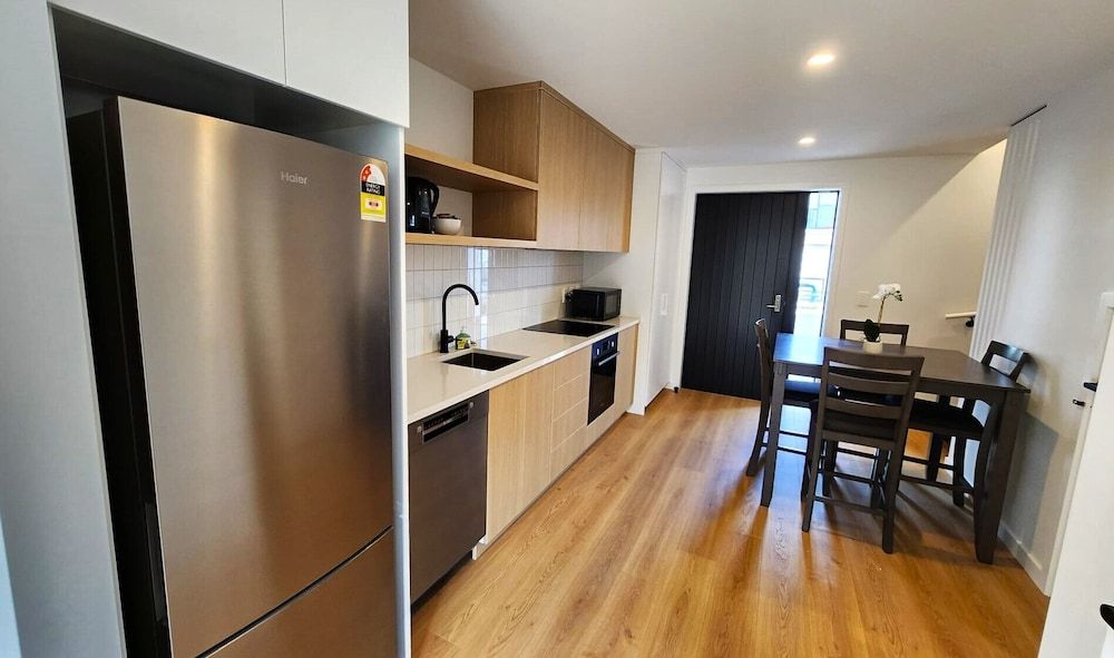 U Suites on Trieste Way Signature Townhome 29