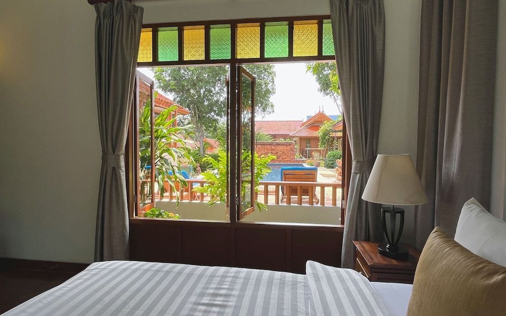 Baleeyan Standard Villa, 1 King Bed, Non Smoking, Pool View 2