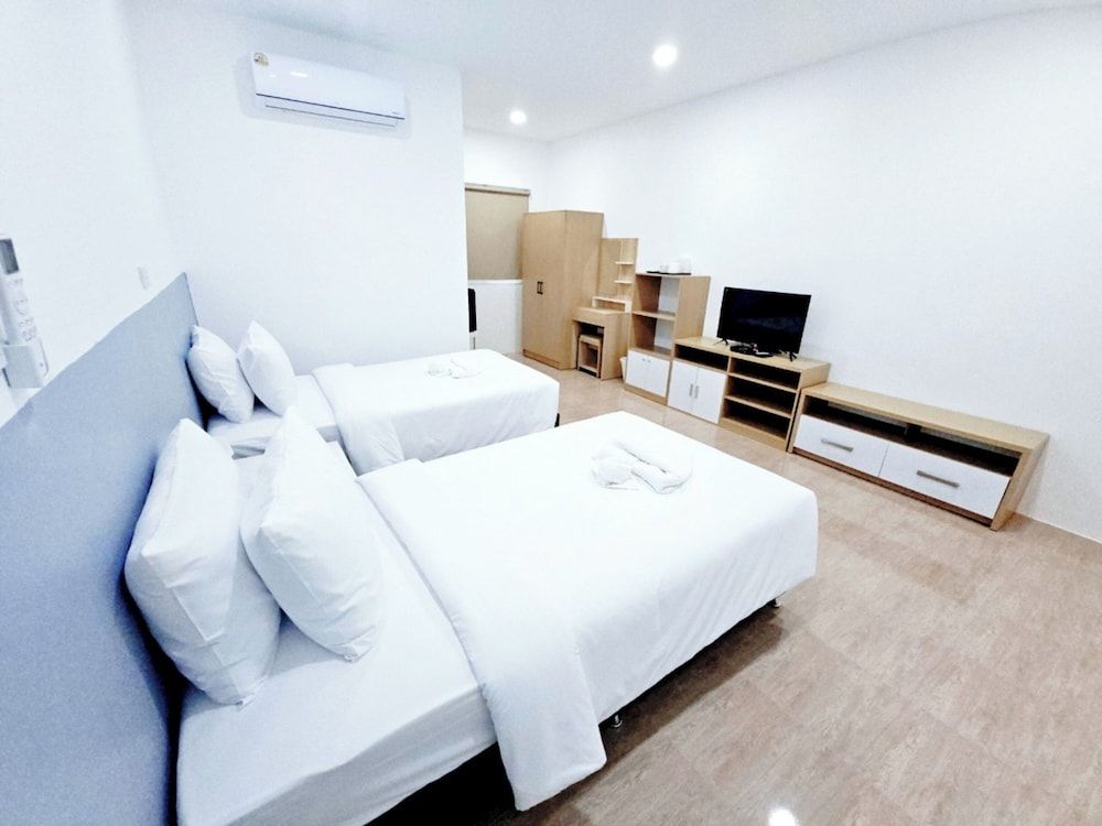 Suvarn Gleaw Thong Resort Family Room