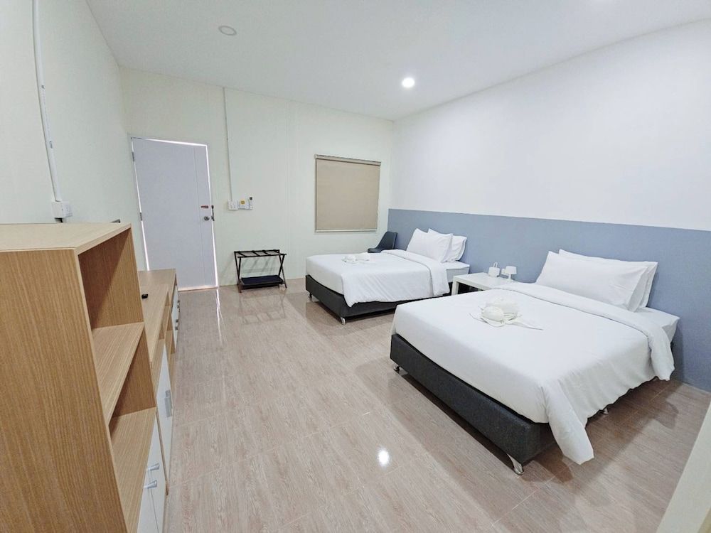 Suvarn Gleaw Thong Resort Standard Twin Room 4