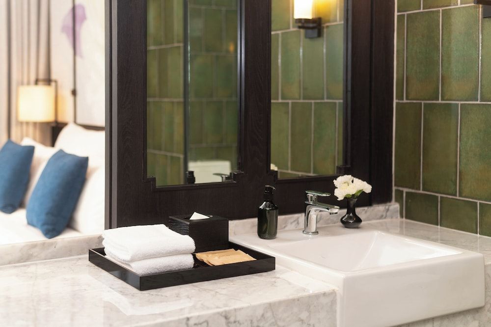 Indochina Hotel Family Suite Room (Double or Twin) 6