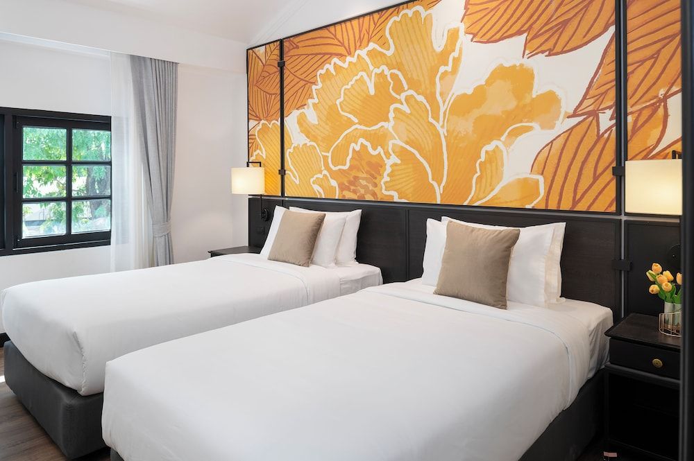 Indochina Hotel Deluxe Room (Double or Twin) 3