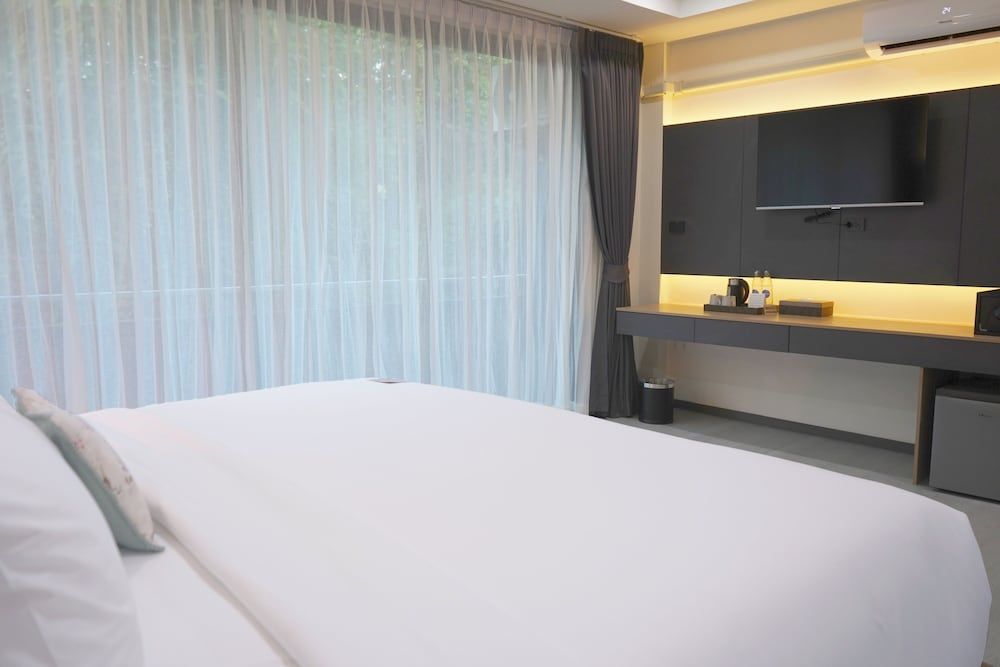 Seaside Naithon Phuket Standard Double or Twin Room, Balcony 2
