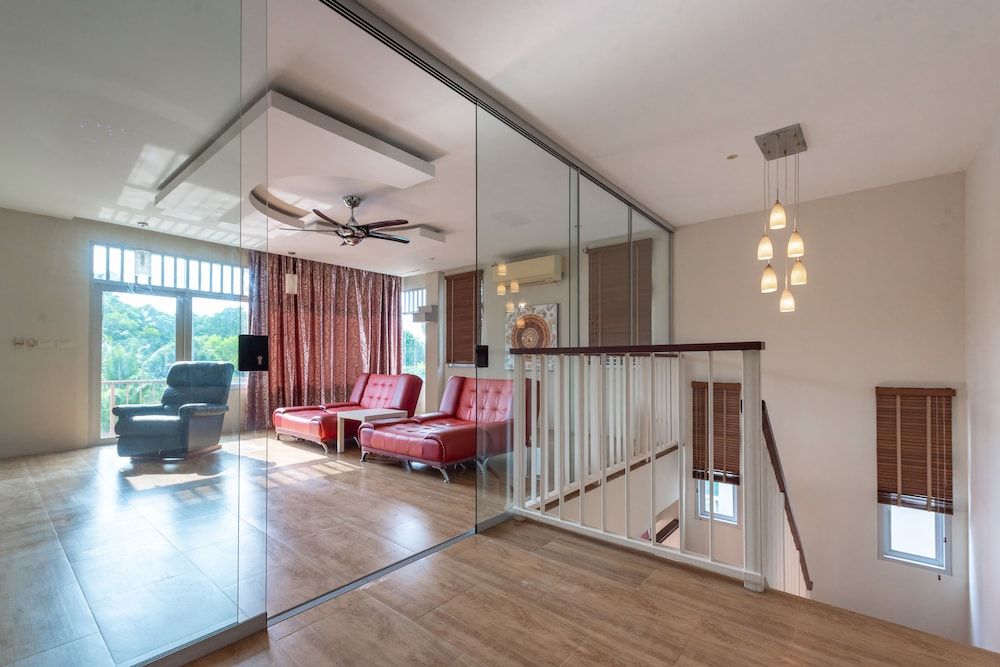 Private Pool Villa Chalong Deluxe Villa, Multiple Bedrooms, Private Pool 4