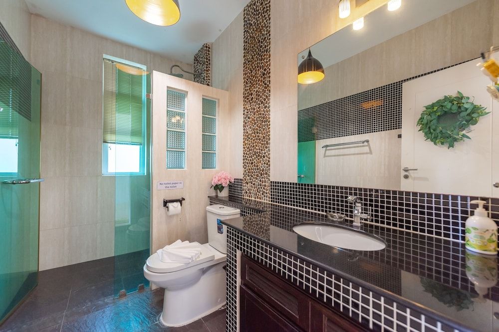 Private Pool Villa Chalong Deluxe Villa, Multiple Bedrooms, Private Pool 3