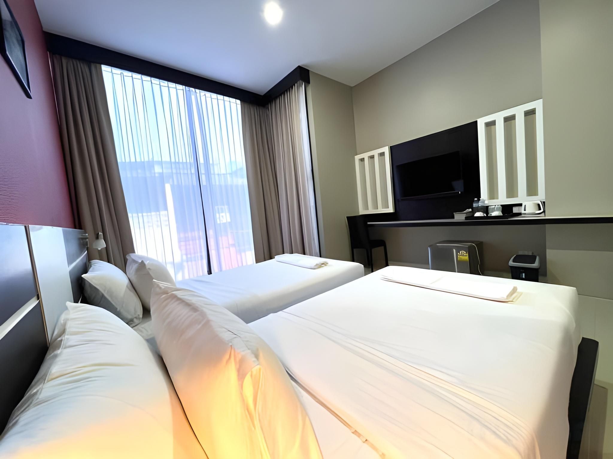 Standard Twin Room - Non-Smoking