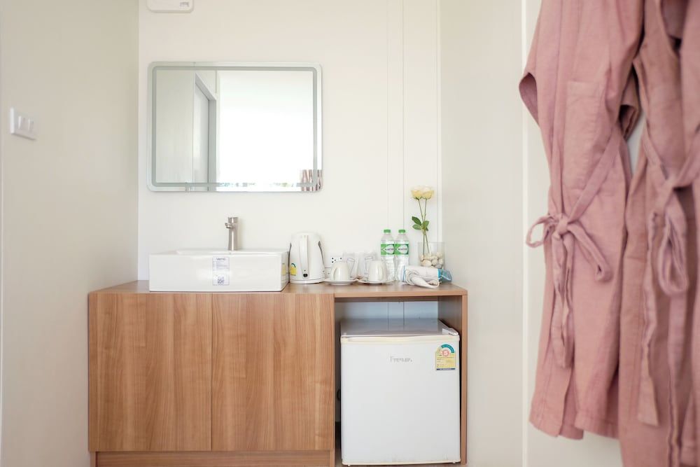 Charome Resort Deluxe Room, Bathtub, Sea View 4