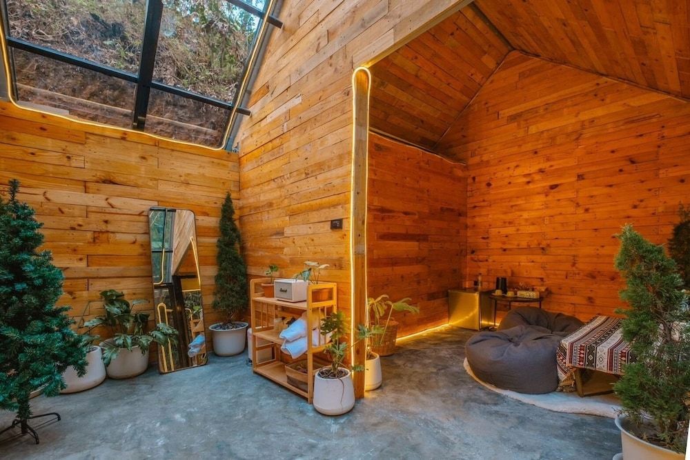 LOUVREFER The Moon 6