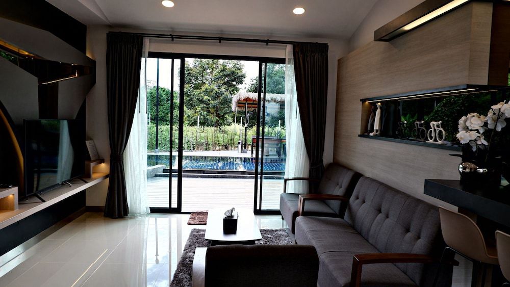 TheRabbithome Villa, Courtyard View 13