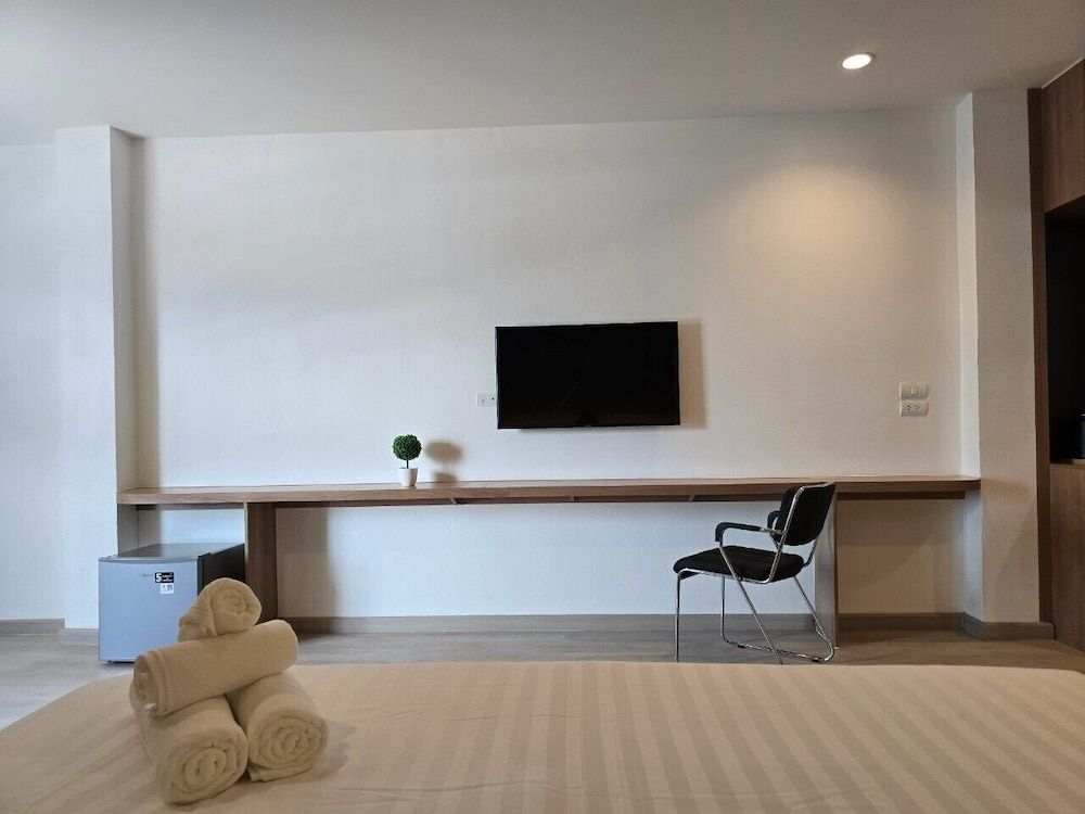 Manee Mantra Hotel Kanchanaburi Family Room 15