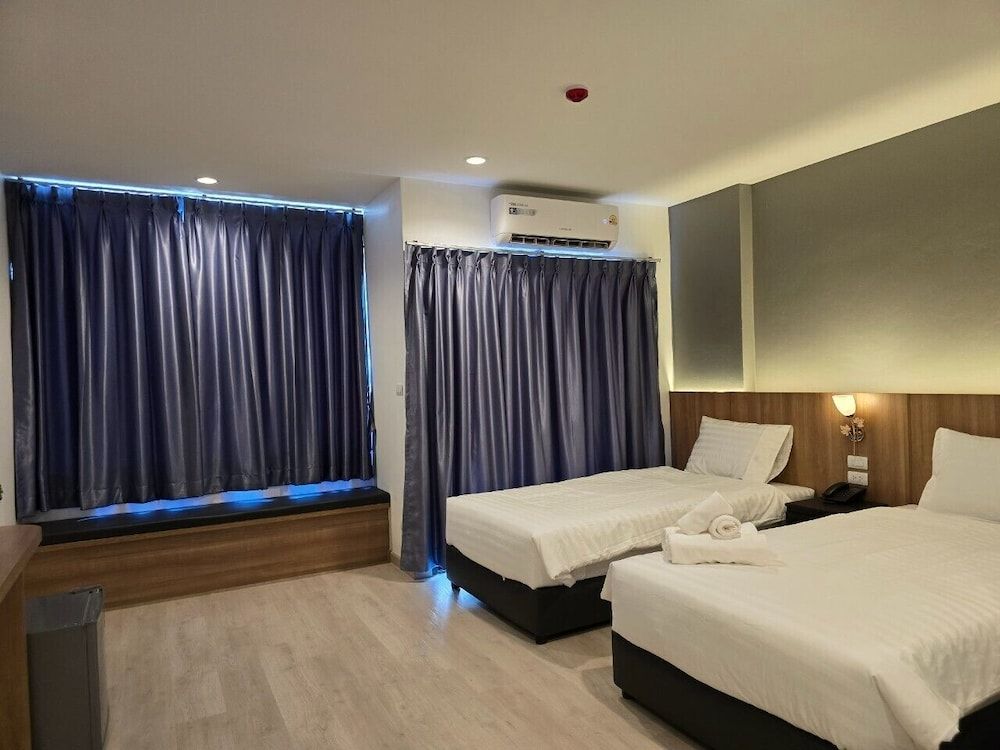 Manee Mantra Hotel Kanchanaburi Superior Twin Room 5