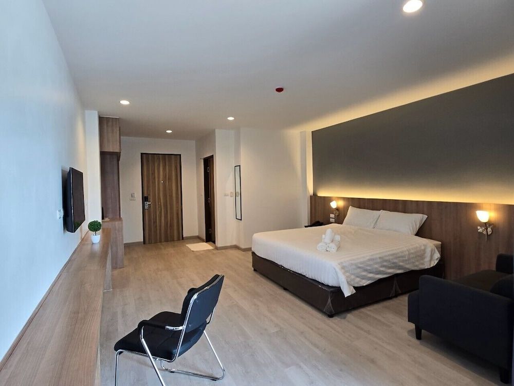 Manee Mantra Hotel Kanchanaburi Family Room 10