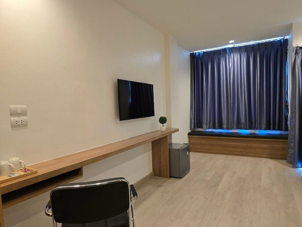 Manee Mantra Hotel Kanchanaburi Superior Twin Room 8