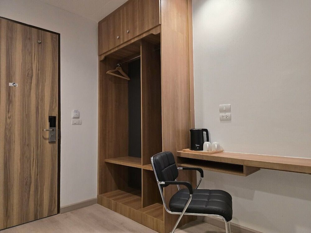 Manee Mantra Hotel Kanchanaburi Superior Twin Room 9