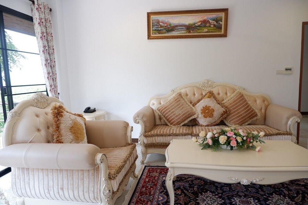 Channgarm Mountain View Resort Honeymoon Suite 2