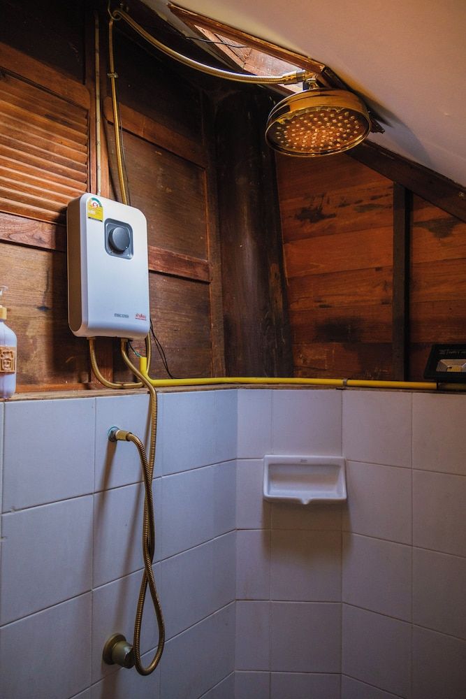 Ban MaeBo Local Stay Family Villa, Garden View 8