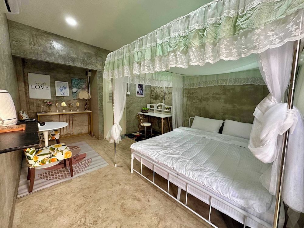 OYO 75539 Phanthida Resort and Cafe Deluxe Double Room 5