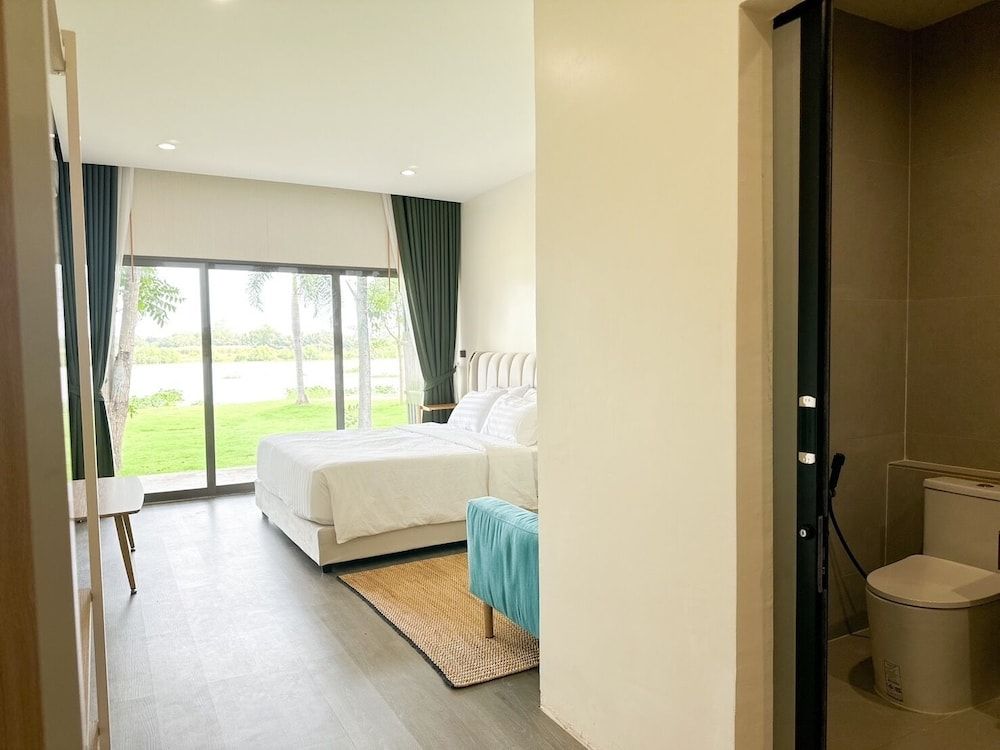 VAA Chachoengsao Deluxe River View 3