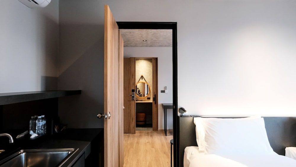 Lush Inn Phuket Family Double or Twin Room 13