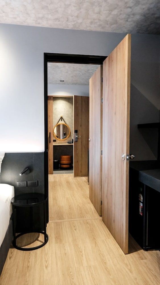 Lush Inn Phuket Family Double or Twin Room 14